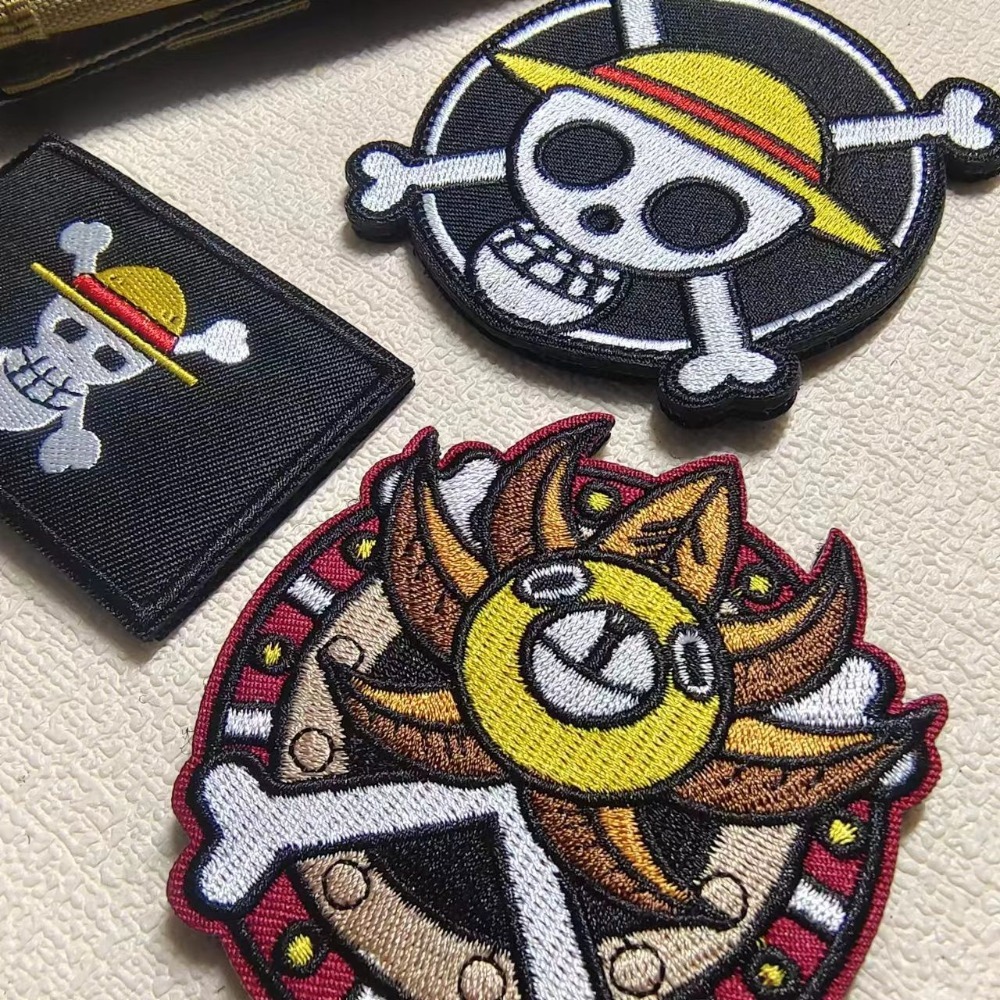 One Piece Badg Cartoon sleeve  - đánh giá và giá Velcro Sew On